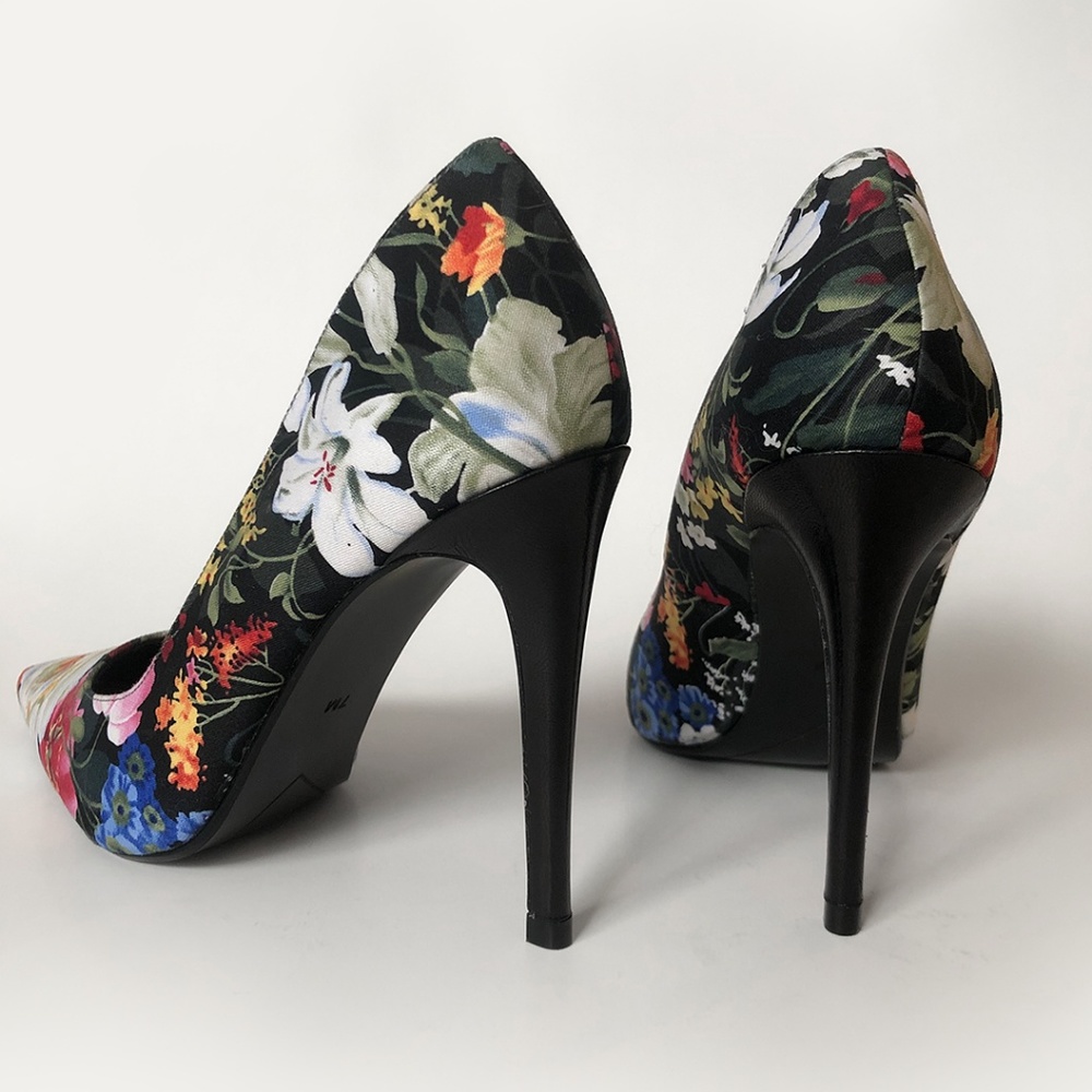 NWOT flirty floral Halogen Mattie pointy toe pumps - Picture 5 of 6